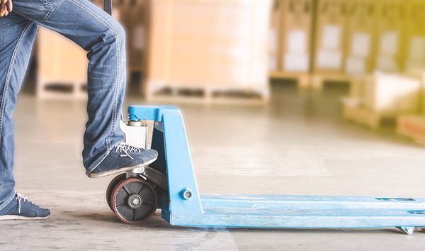 MẸO PHÒNG TRÁNH CÁC TAI NẠN XE NÂNG HÀNG THƯỜNG GẶP