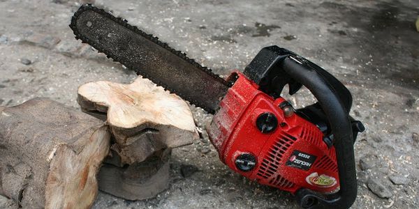 NHỮNG QUY TẮC AN TOÀN KHI SỬ DỤNG MÁY CƯA GIÁ RẺ